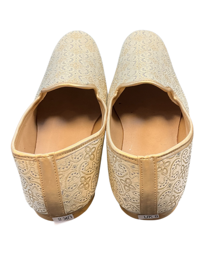 Very Comfortable Gold Brocade Loafer Style Mojri - Indian Mens shoes - Mojari , Khossay - YD2603