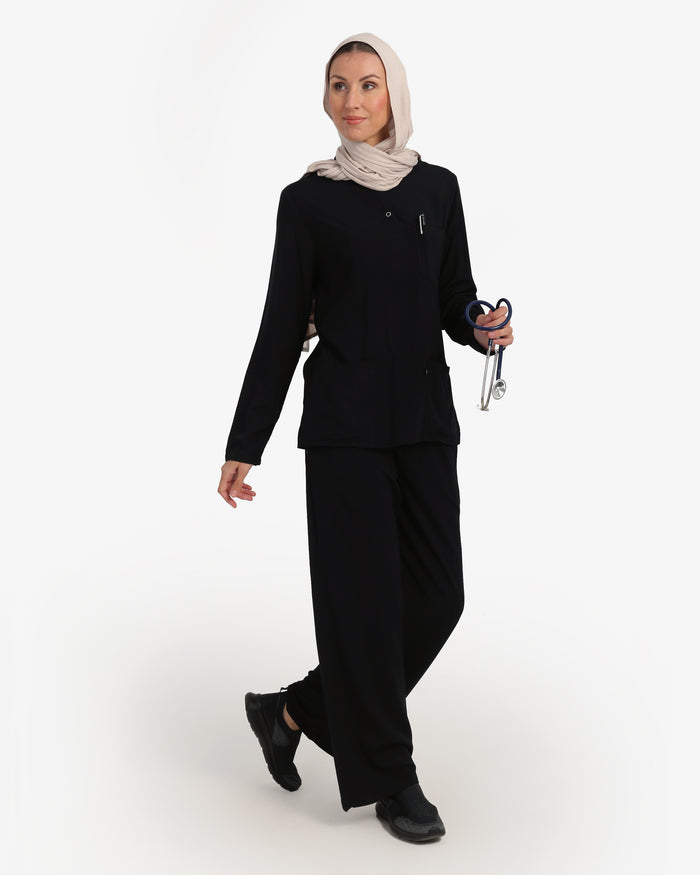 Medium / Black