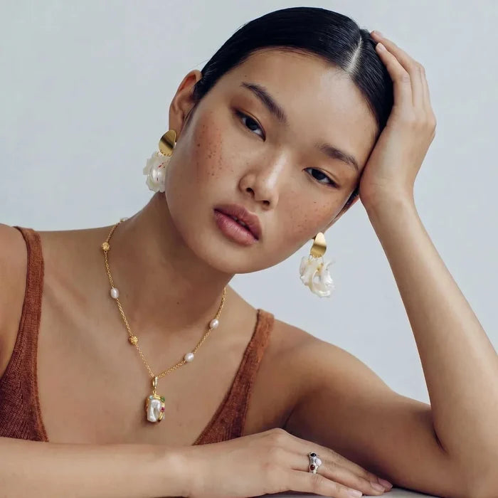 Baroque Bloom Freshwater Pearl necklace with a gold-tone chain, pearl accents and a colorful jeweled pendant