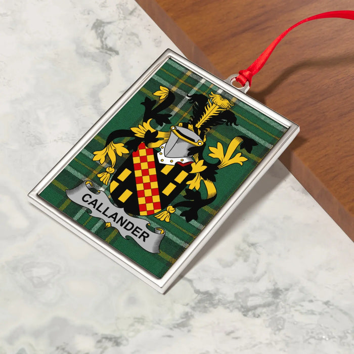 Callander Irish family crest Christmas ornament — crest and tartan detail