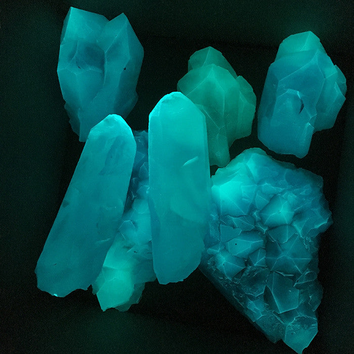 CAST URETHANE GLOW IN THE DARK WALL CRYSTAL- SMALL