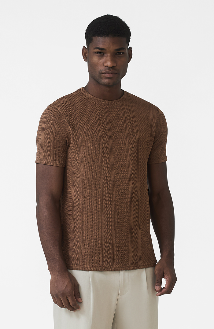Model is 6'2 with size M chest, wearing a size M