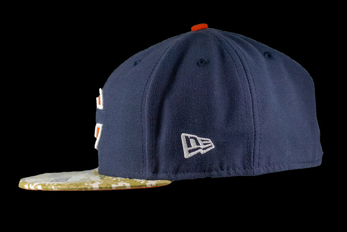Chicago Bears Salute to Service C Logo w/Camo Visor 59Fifty-4