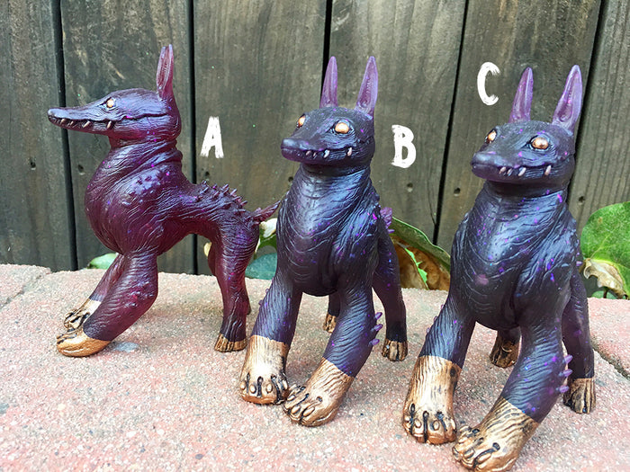 CRAGNOG PAINTED ART TOY- GOLD FEETS!