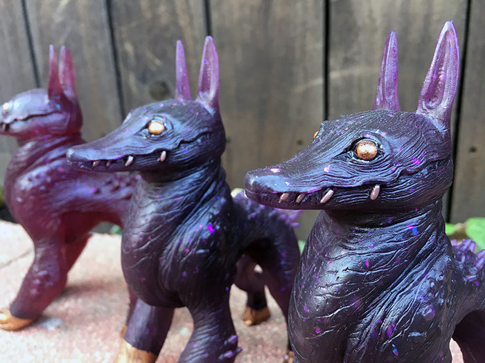 CRAGNOG PAINTED ART TOY- GOLD FEETS!