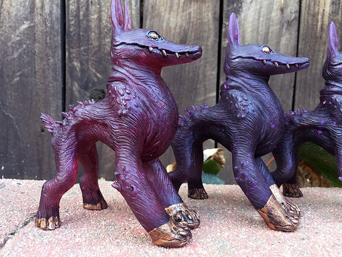 CRAGNOG PAINTED ART TOY- GOLD FEETS!