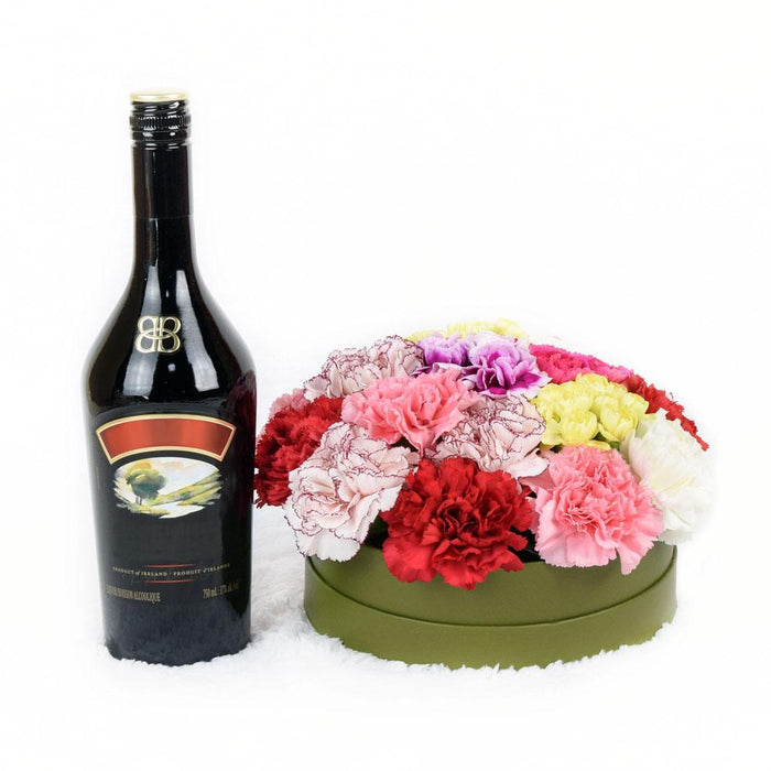 Deluxe Liquor Gift Basket in Green Designer Hat Box – gift basket with bottle of vodka