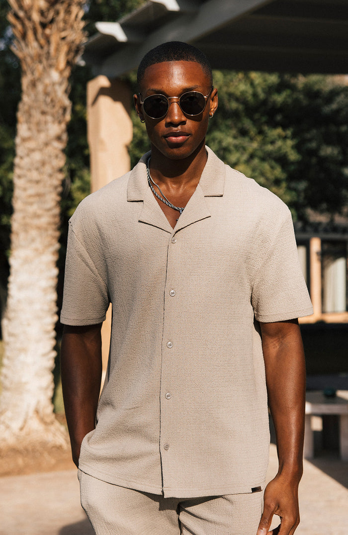 Eivissa Relaxed Shirt Fit in Taupe