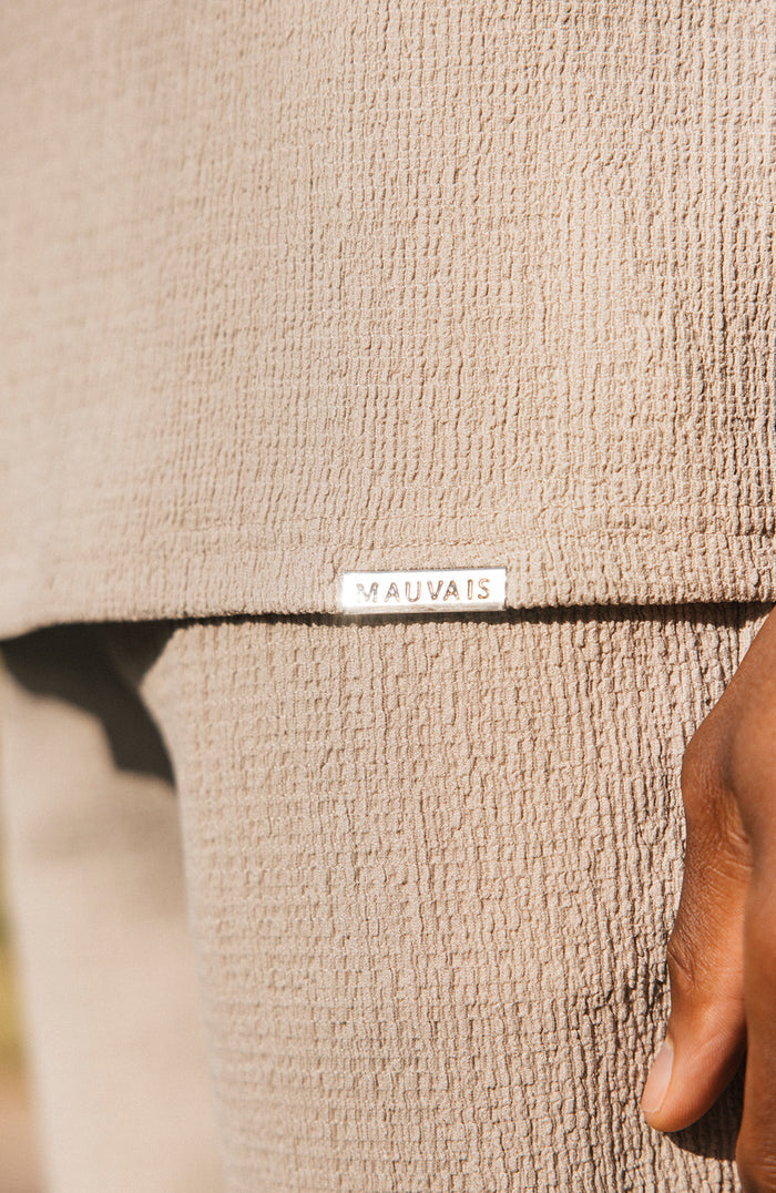 Eivissa Relaxed Shirt Fit in Taupe