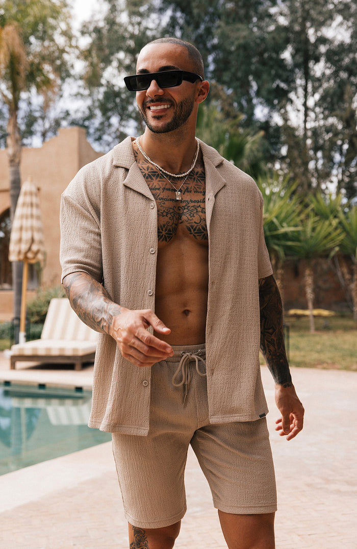 Eivissa Relaxed Shirt Fit in Taupe