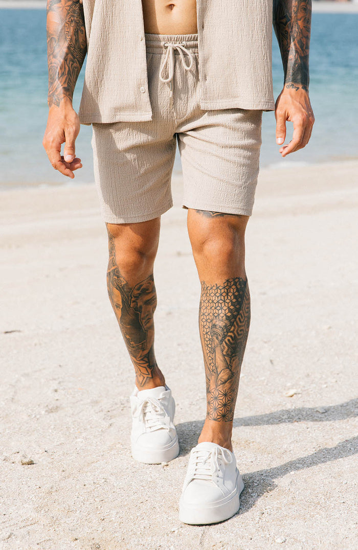Model is 5'10 wearing W30