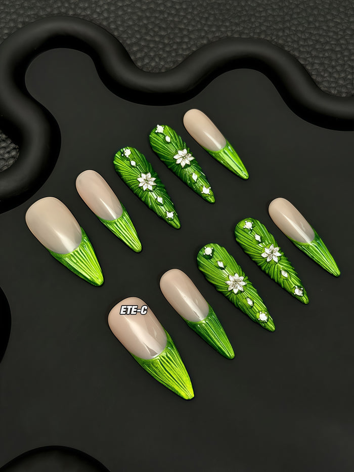 ETERNITY'C Handmade Custom Baroque Wizard of Oz Pressed On Wearable Nails T5038