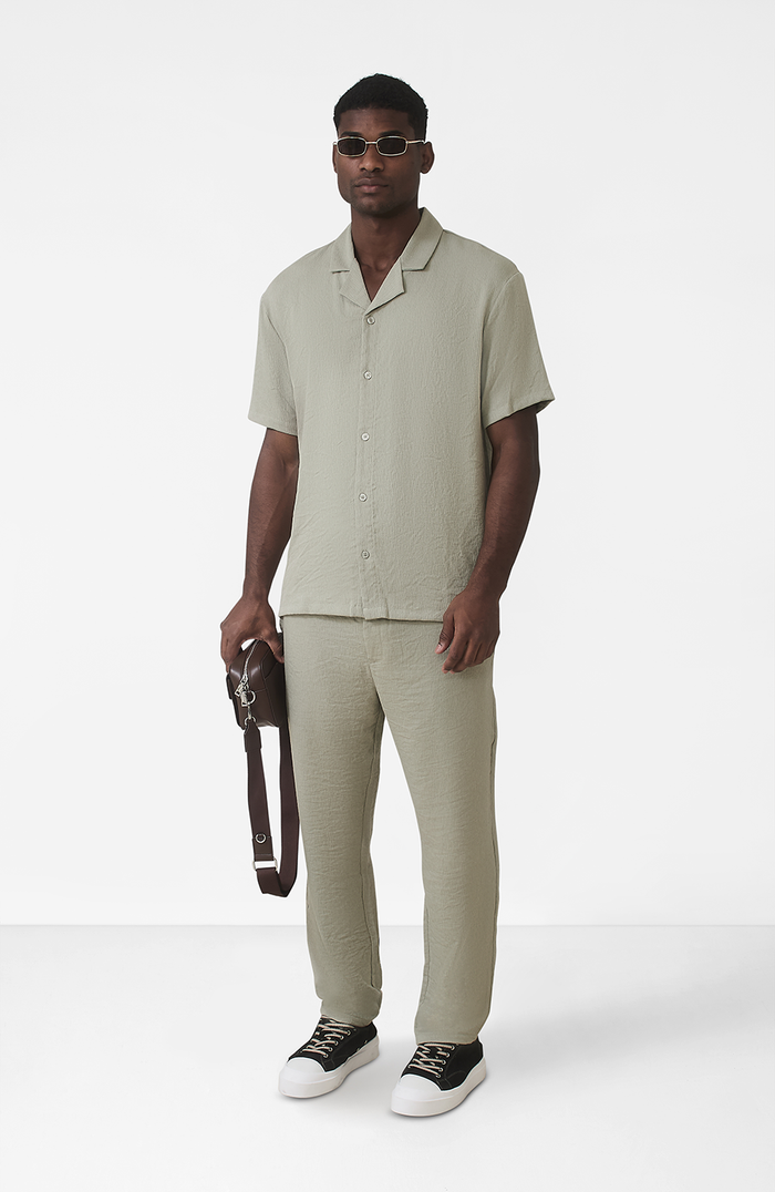 Model is 6'2 with size M chest, wearing a size M