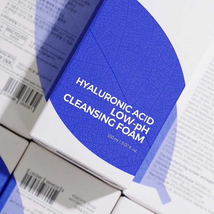 ISNTREE Hyaluronic Acid Low Ph Cleansing Foam غسول البشرة الرغوي بالهايلرونك اسد من ازنتري