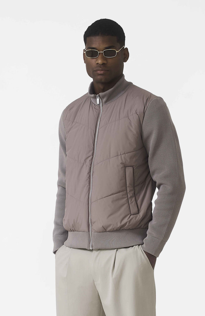 Model is 6'2 with size M chest, wearing a size M