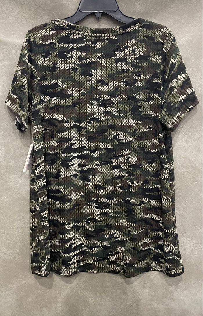 LuLaRoe Women's Christy T Green Camo Geometric V-Neck Short Sleeve Shirt Sz XL