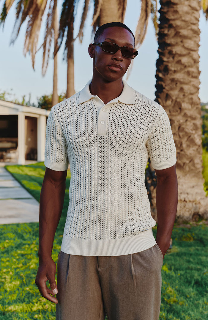 Model is 6'0 with a chest 39", wearing size M