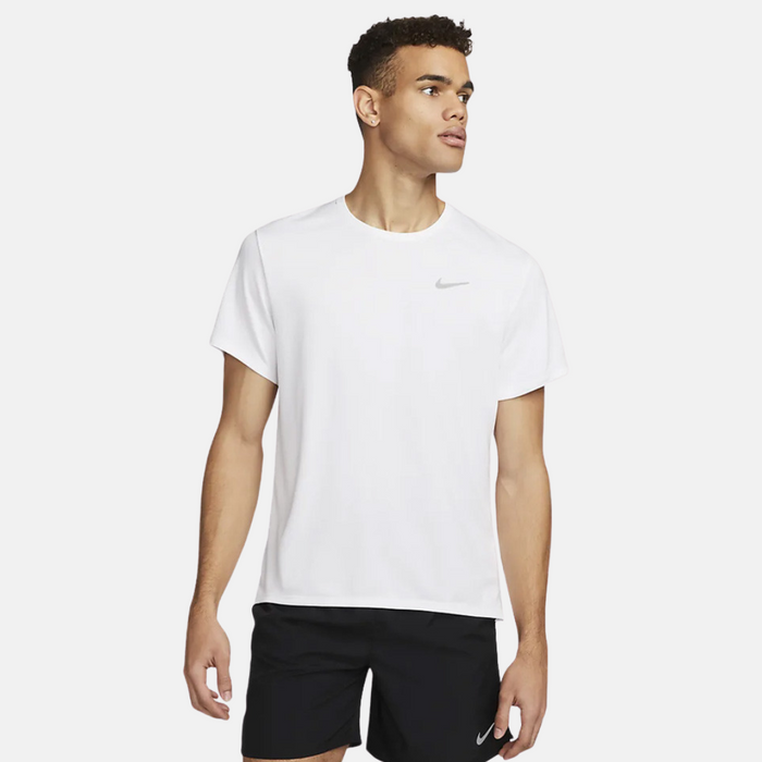 Nike Miler T-Shirt / Challenger Shorts Set - White/Black