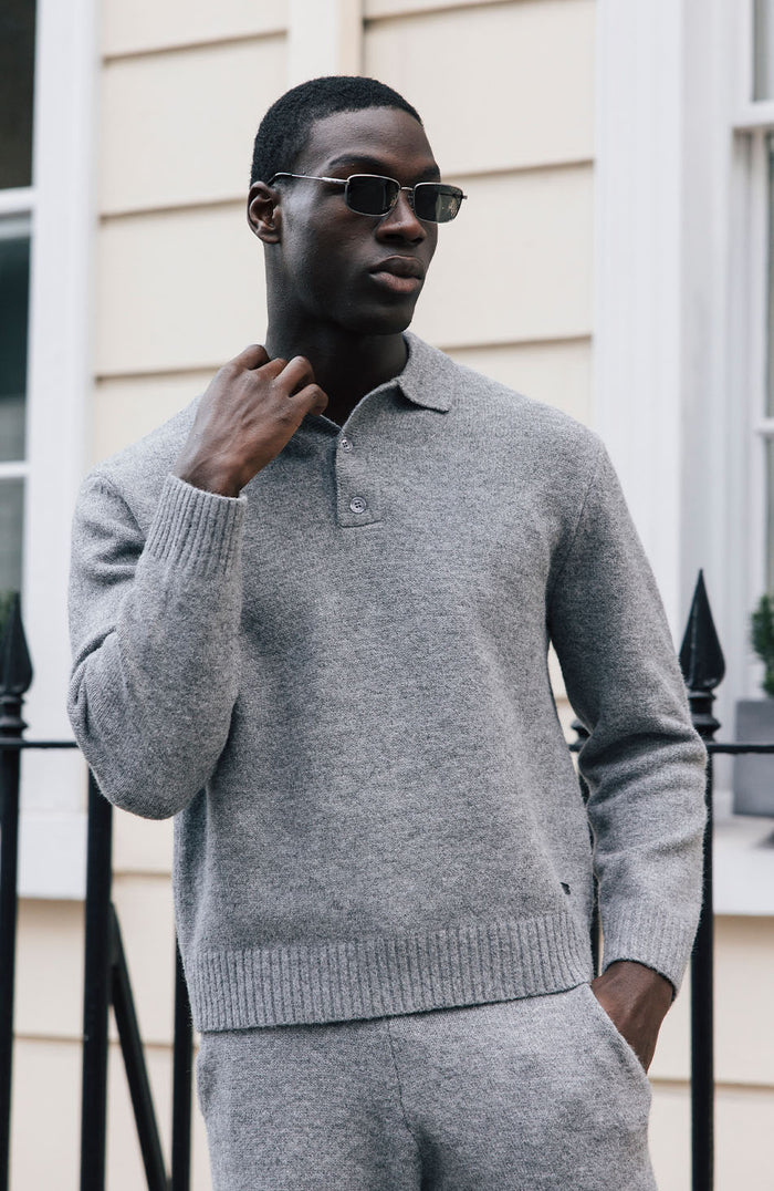 Model is 6'2 with size M chest, wearing size M&nbsp;