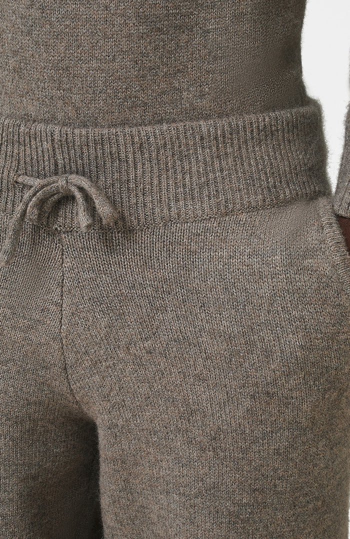 Montreux Knitted Jogger in Beige