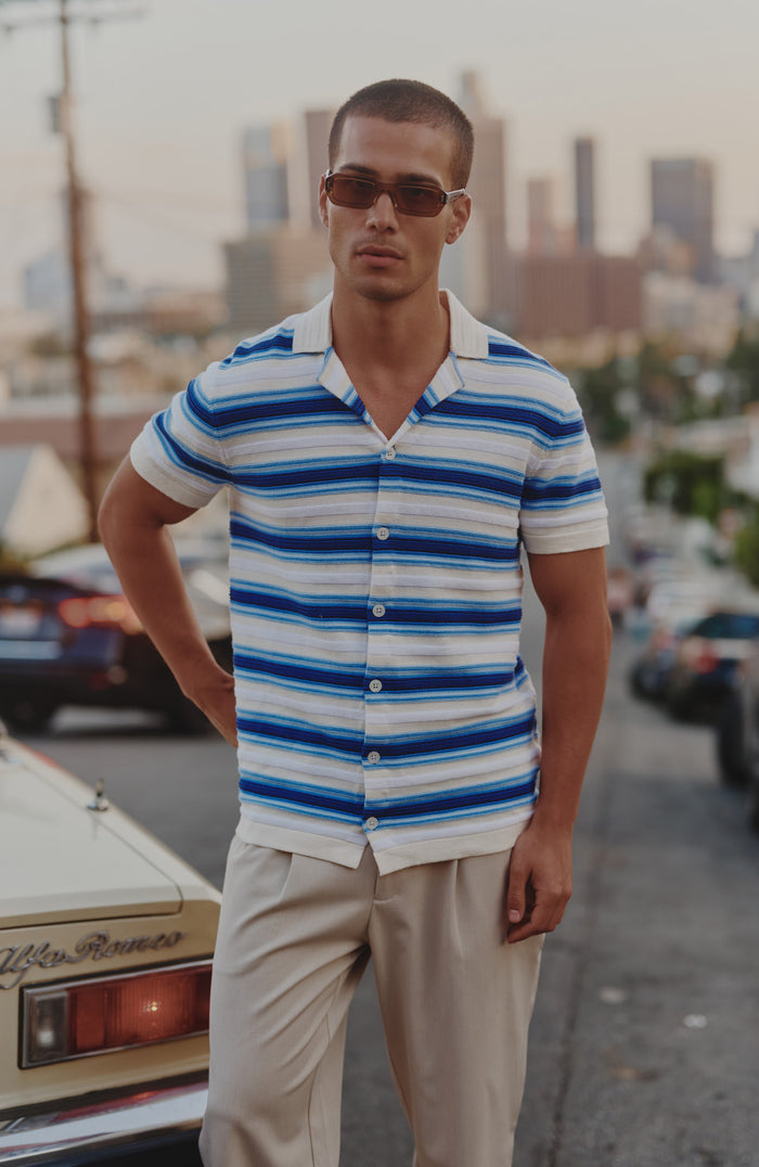 Ombre Short Sleeve Stripe Knitted Shirt in Blue
