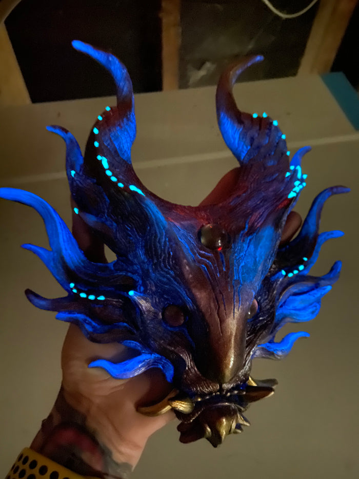 PANOPTES BEAST WALL SCULPTURE- COLOR SHIFT
