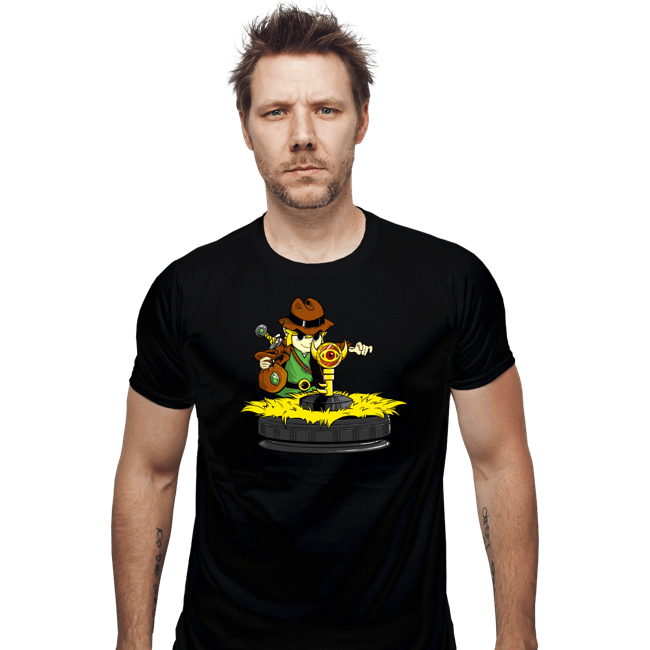Shirts Fitted Shirts, Mens / Small / Black Raiders Of The Boss Key