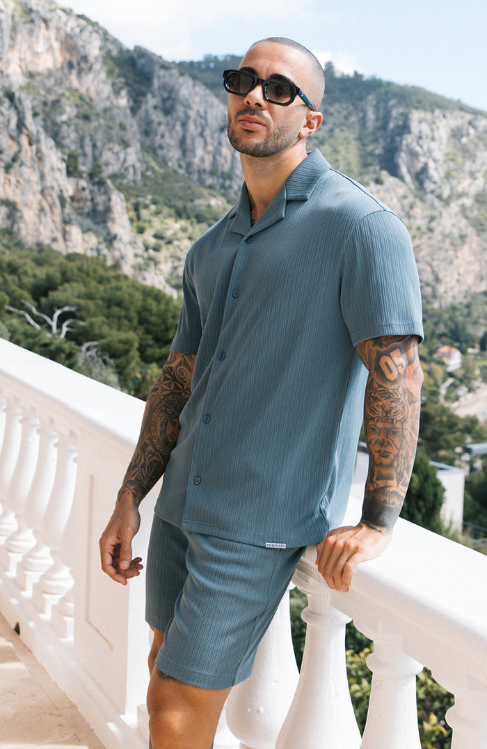 Model is 5'10 wearing W30