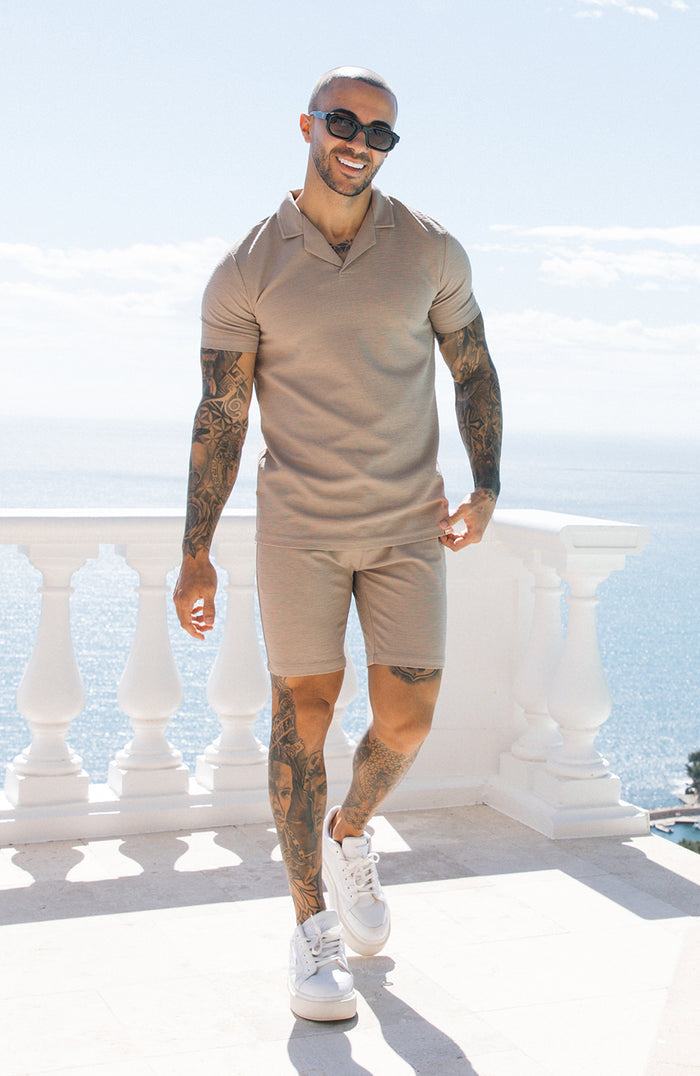 Model is 5'10 wearing size W30