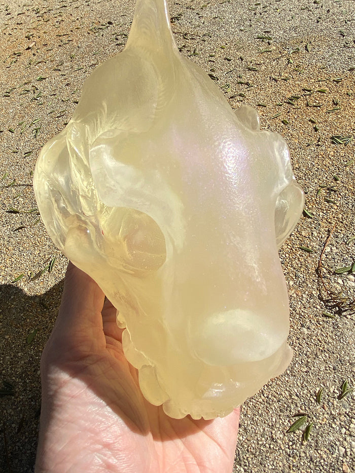 SPIRIT HOUSE CRYSTAL SKULL -MOSTLY CLEAR