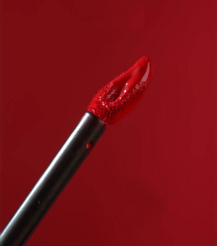 THE U COSMETICS Unique Gothic Smoky Lip Glaze T4089