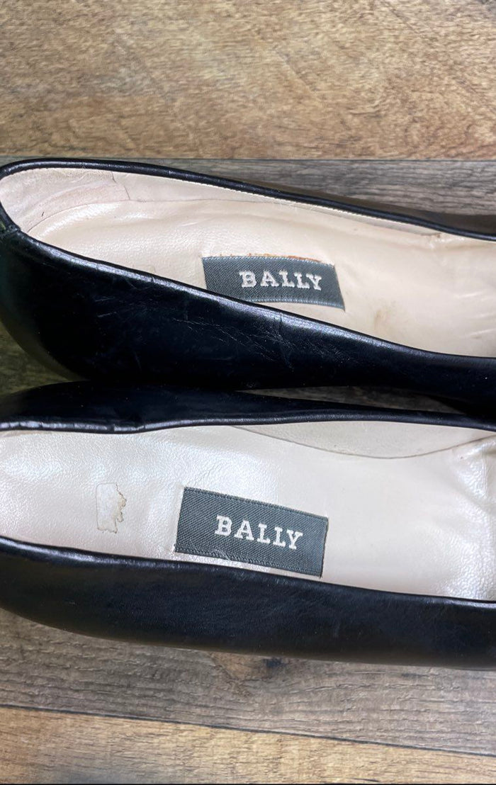 Vintage 90s Bally Black Leather Pointed Toe Pumps Heels Womens Size 8 N