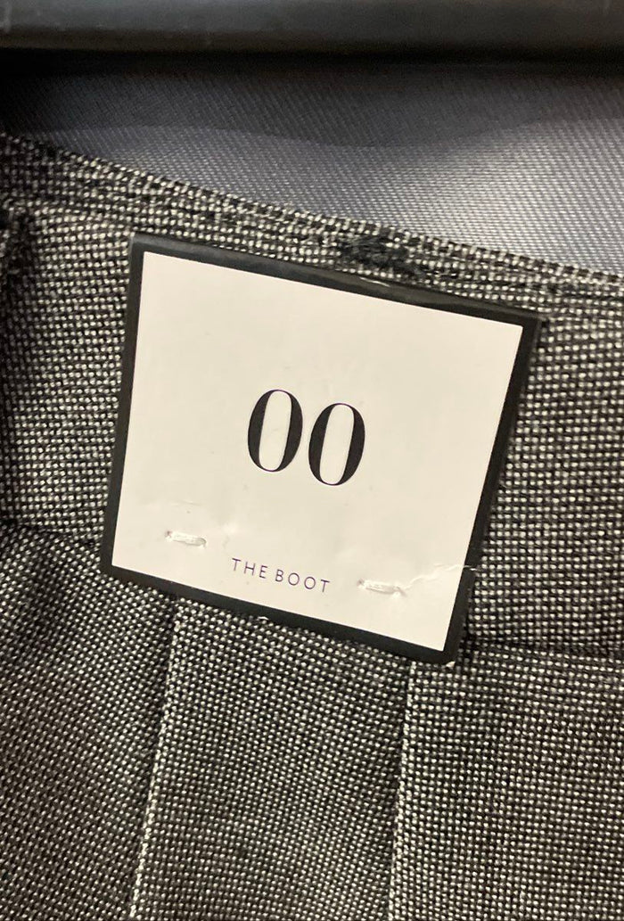 White House Black Market Women's The Luxe Suiting Boot Grey Pants NWT Size 00R