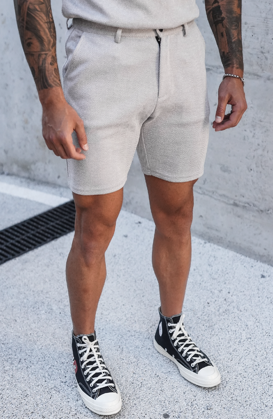 Model is 5' 10 and wears W30